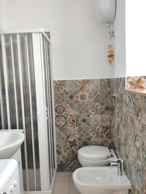 Holiday House Chiara SantʼAntìoco エクステリア 写真