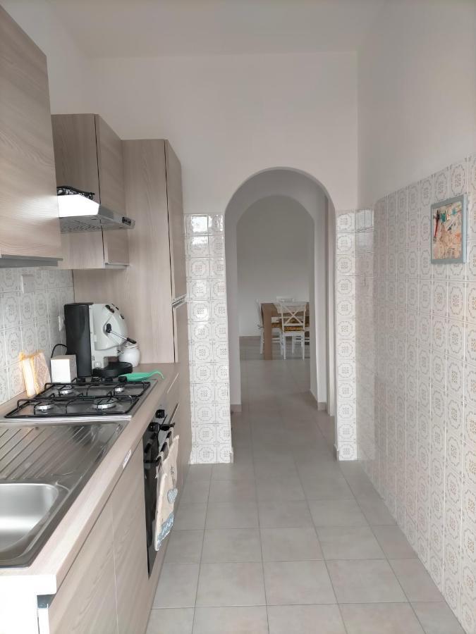 Holiday House Chiara SantʼAntìoco エクステリア 写真